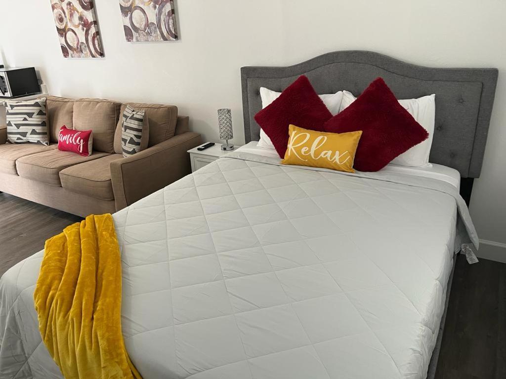 Incredible Comfortable Apartments Near The Airport And Beaches Тампа Екстериор снимка